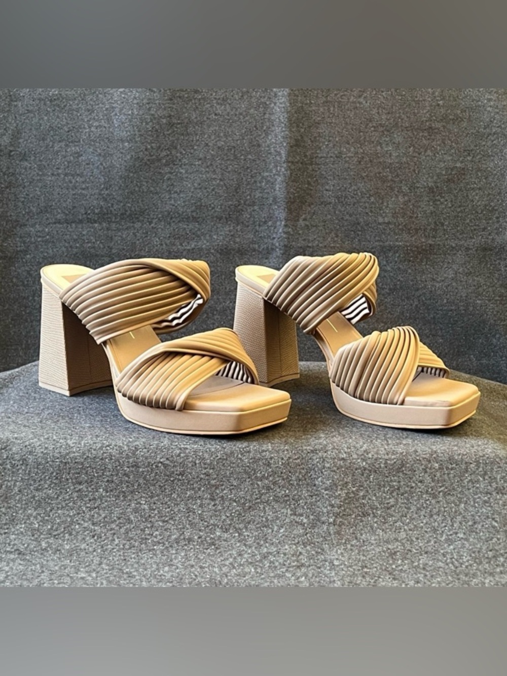 Dolce Vita Square Toe Heels NWOB